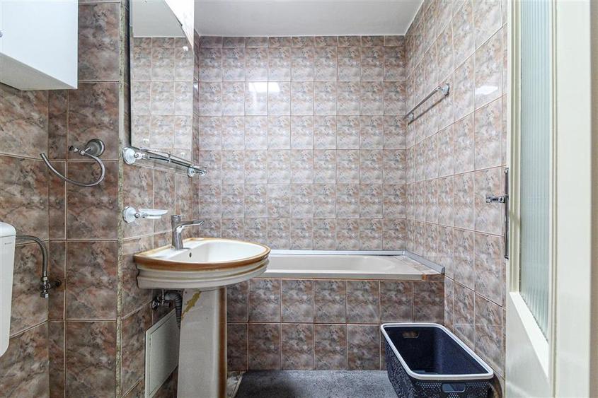 Apartament cu 3 camere decomandat, mobilat în Mănăștur