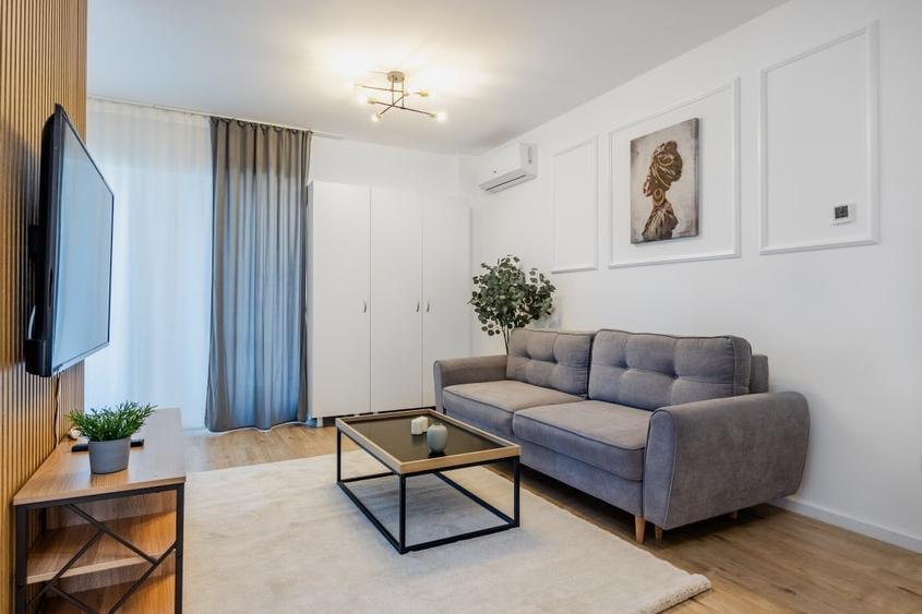 Apartament cu 2 camere semidecomandat, mobilat în Pipera