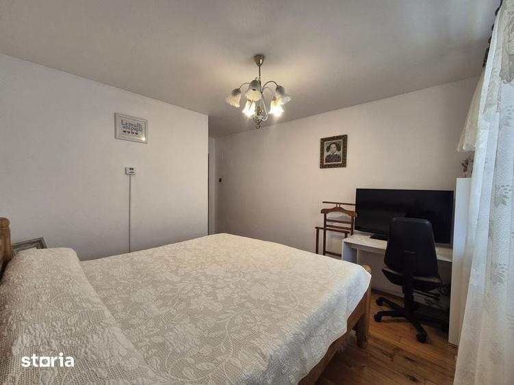 Casă cu 6 camere cu Teren 300 Mp în Central