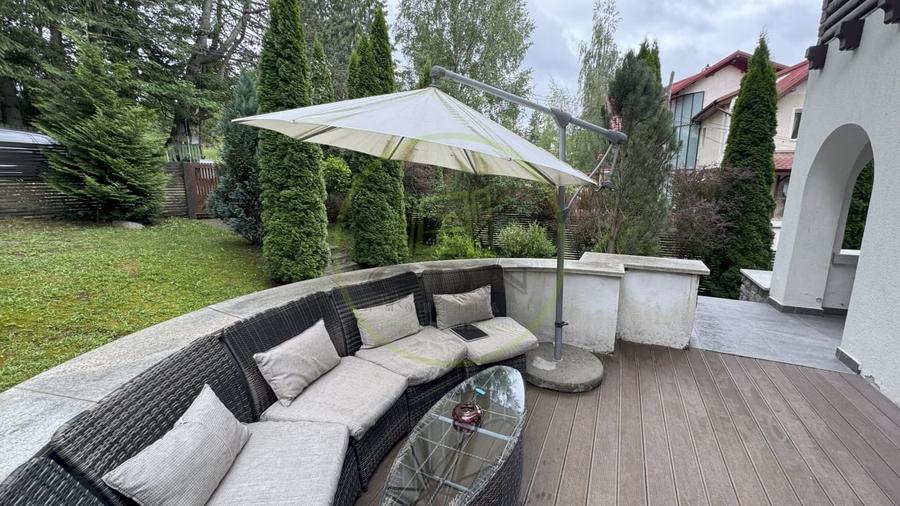 Casă individuală cu 5 camere cu Canalizare în Cioplea