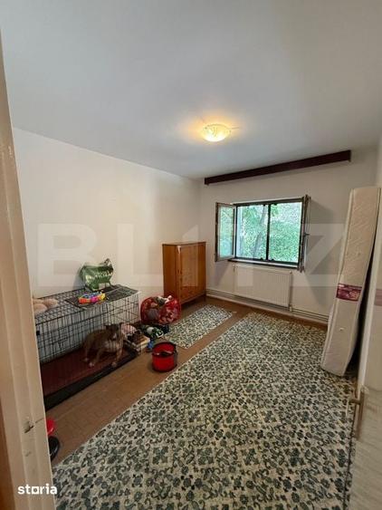 Apartament cu 3 camere decomandat în Piața Centrală