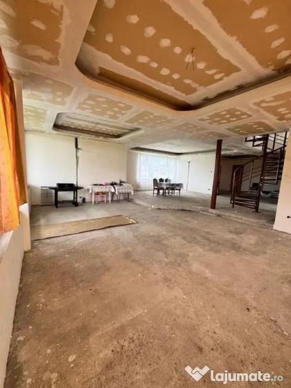 Casa semifinisata cu teren generos 377 mp utili, 5754 - 6