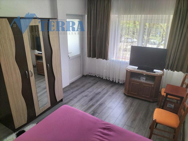 Garsonieră decomandată în Central