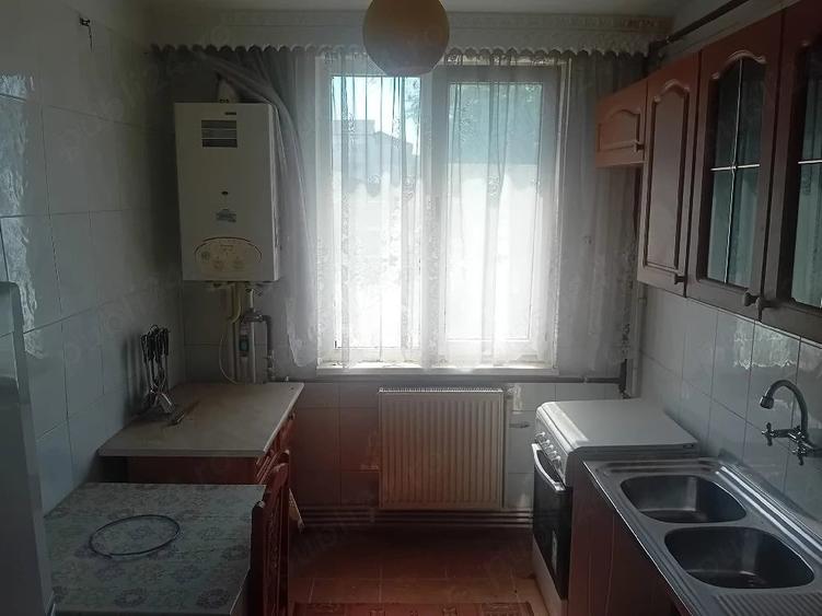 Apartament cu 2 camere decomandat în Mărăței