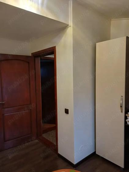 Casă cu 3 camere în Central