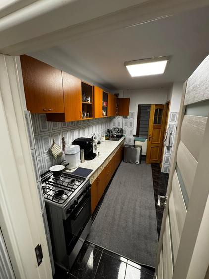 Apartament cu 4 camere decomandat în Cug