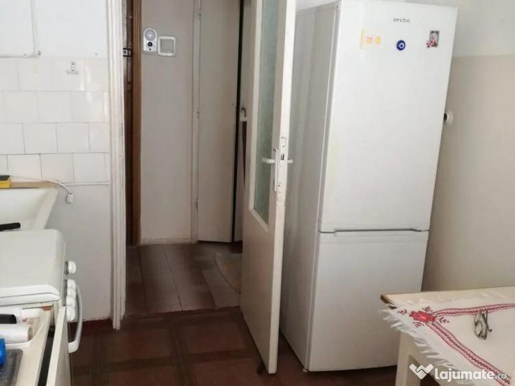 Apartament cu 2 camere semidecomandat în Mazepa 1