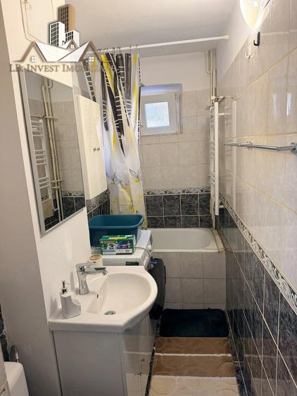 Apartament cu 2 camere semidecomandat în Spitalul Județean