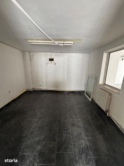 Spațiu comercial, de 94.2 mp, în Rovine