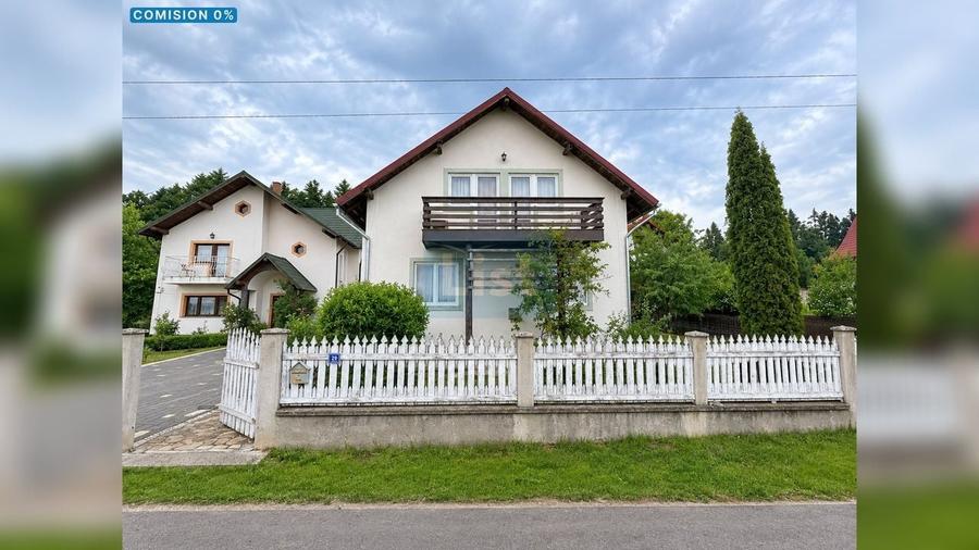 Casă cu 4 camere cu Teren 1000 Mp în Clit