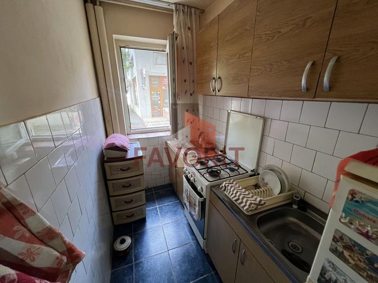 Apartament cu 2 camere nedecomandat, mobilat în Girocului