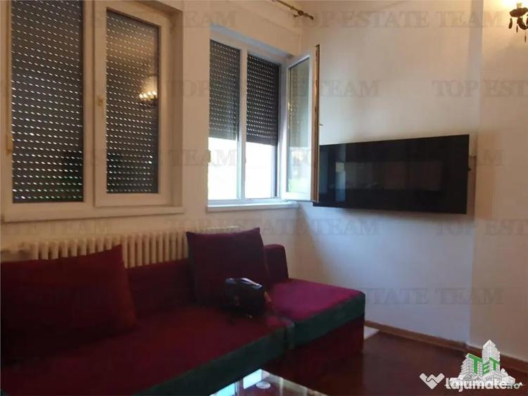 Apartament cu 3 camere decomandat, mobilat în Central