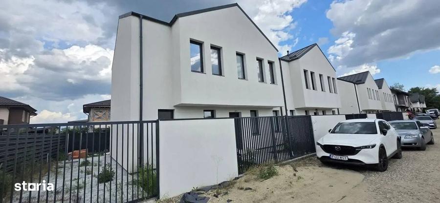 Casă cu 4 camere în Odăile