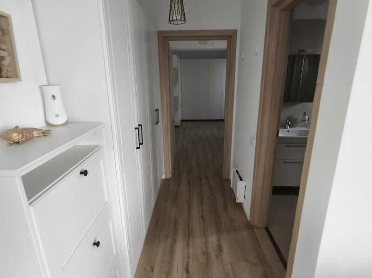 Apartament cu 2 camere semidecomandat în Dămăroaia