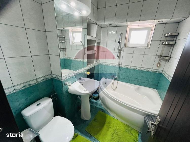 Apartament cu 3 camere în Calea București
