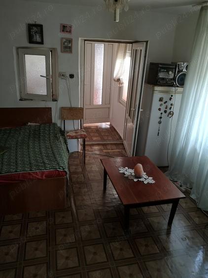Casă cu 5 camere cu Teren 220 Mp în Ostrov