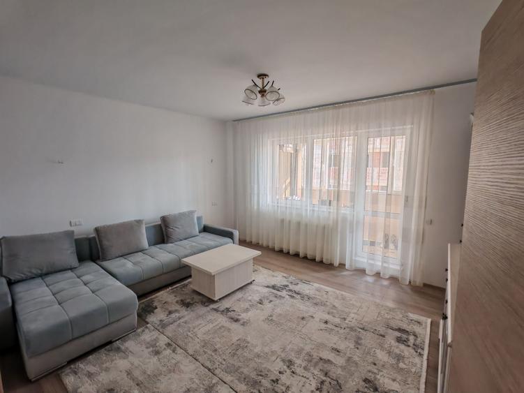 De vanzare apartament 2 camere cu 2 locuri de parcare 127.000 euro - 1