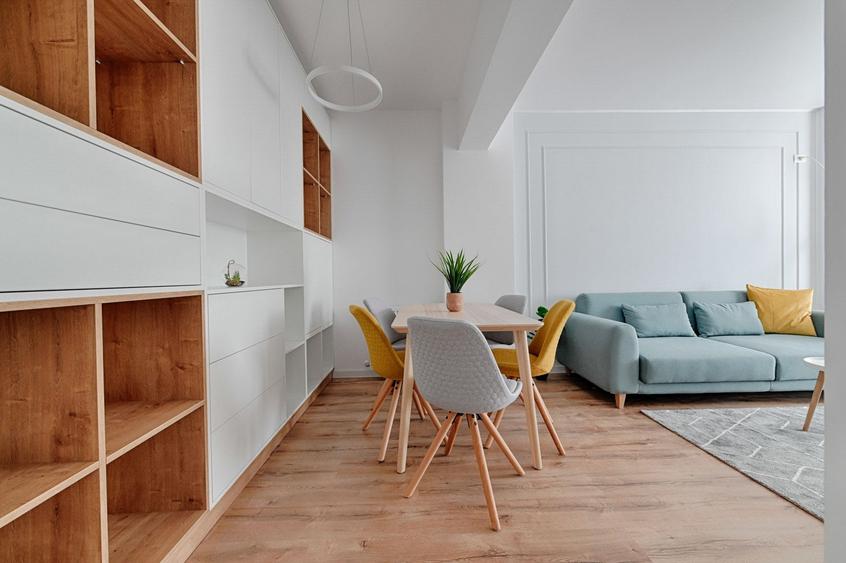 Apartament cu 2 camere semidecomandat, mobilat în Militari