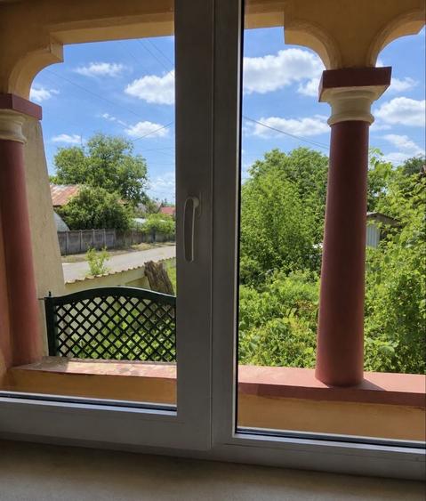 Casă cu 4 camere în Conțești