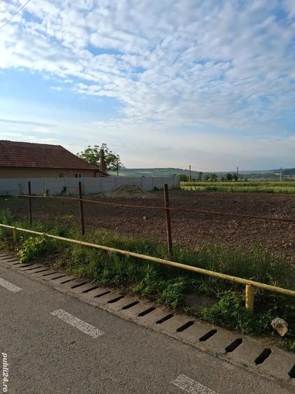 Casă cu 6 camere cu Teren 1800 Mp în Suplacu de Barcău