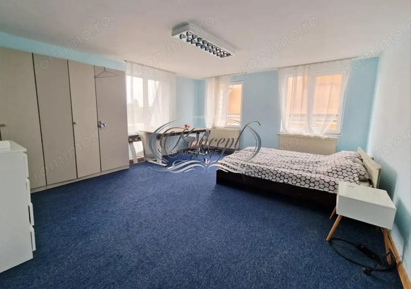 Apartament cu 3 camere semidecomandat în Central