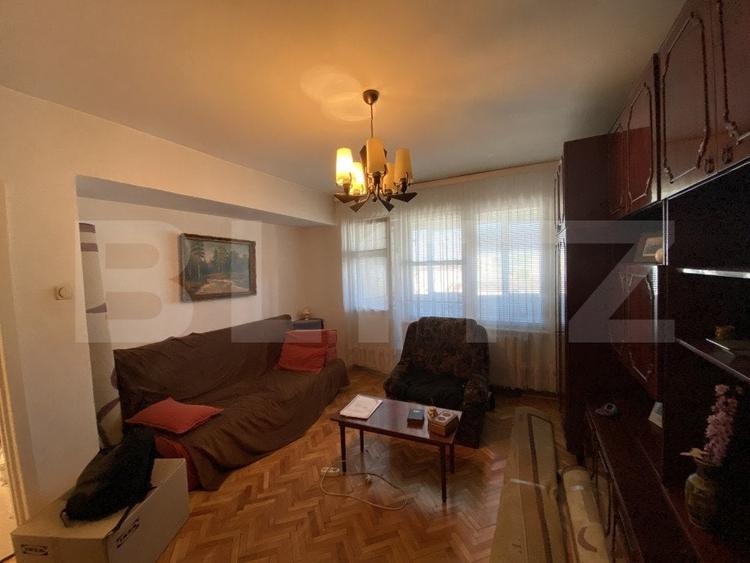 Apartament cu 3 camere decomandat, mobilat în Porolissum