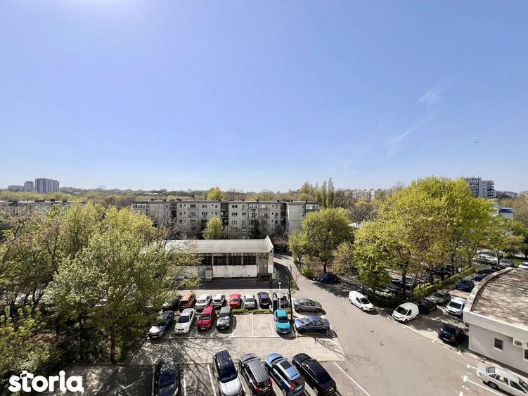 Apartament cu 3 camere, mobilat în Văcăresti