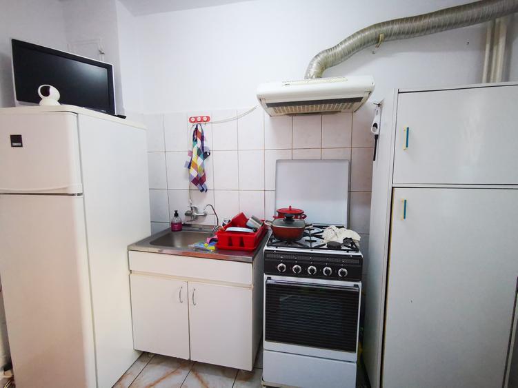 Garsonieră decomandată în Lujerului