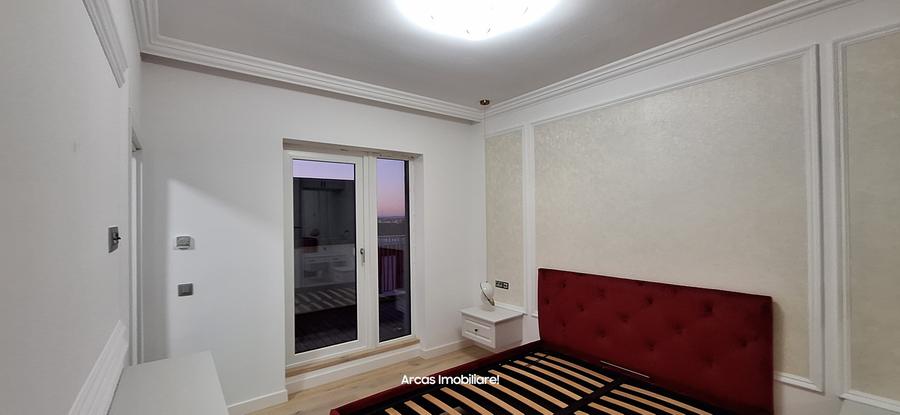 Penthouse cu 3 camere decomandat, mobilat în Sub Arini