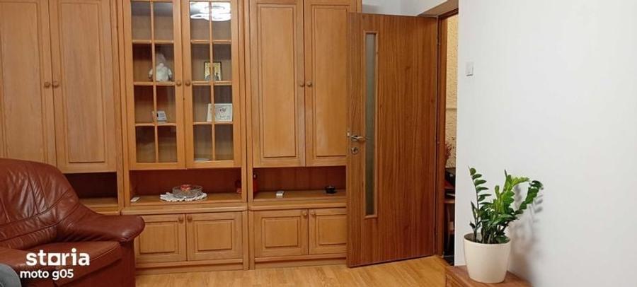 Apartament cu 3 camere în B-dul București