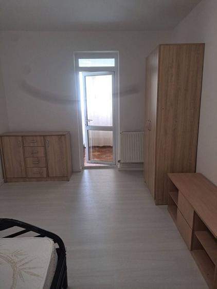 Apartament cu 2 camere decomandat în Radu Negru