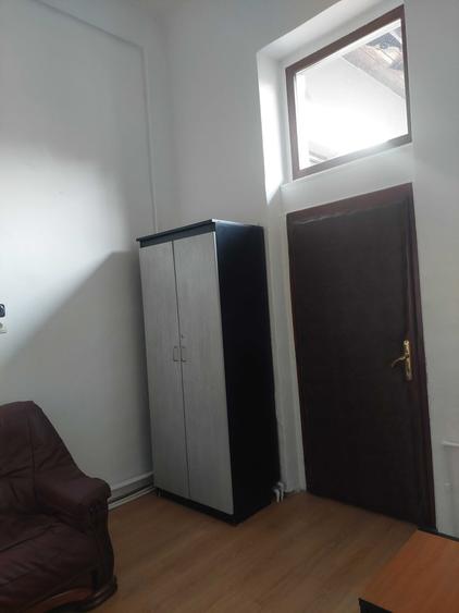 Spațiu comercial, în Ultracentral