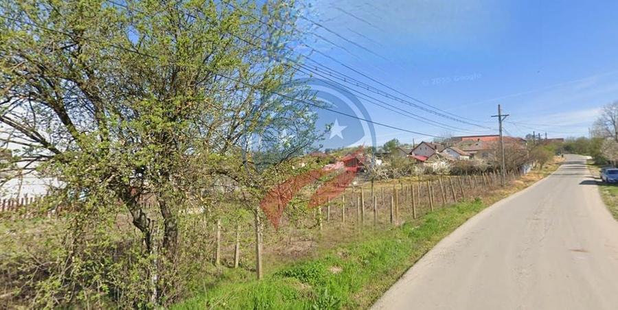Casă cu 3 camere cu Teren 2686 Mp în Răcarii de Sus