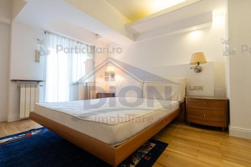 Apartament cu 3 camere semidecomandat în Unirii