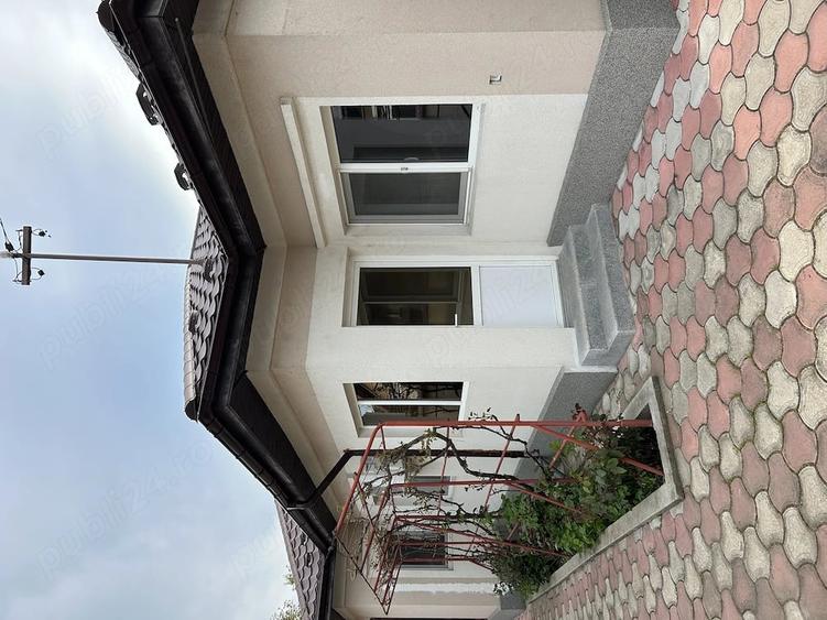Casă cu Teren 1200 Mp în Central