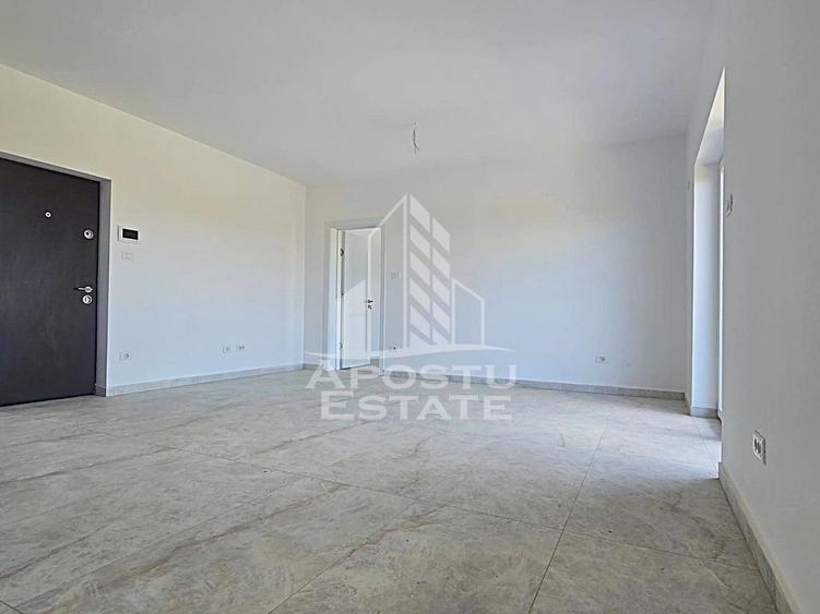 Apartament cu 3 camere decomandat în Grădiște