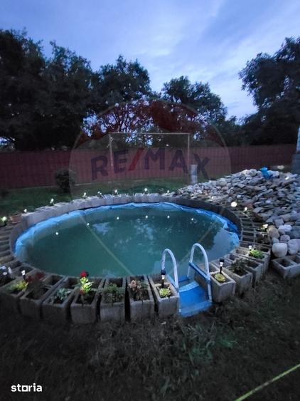 Casă cu 4 camere cu Teren 5000 Mp în Girov