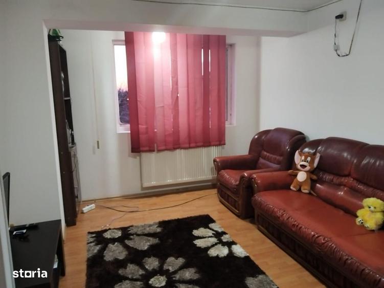Garsonieră decomandată în Rahova