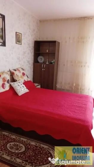 Garsonieră decomandată în Poarta 6