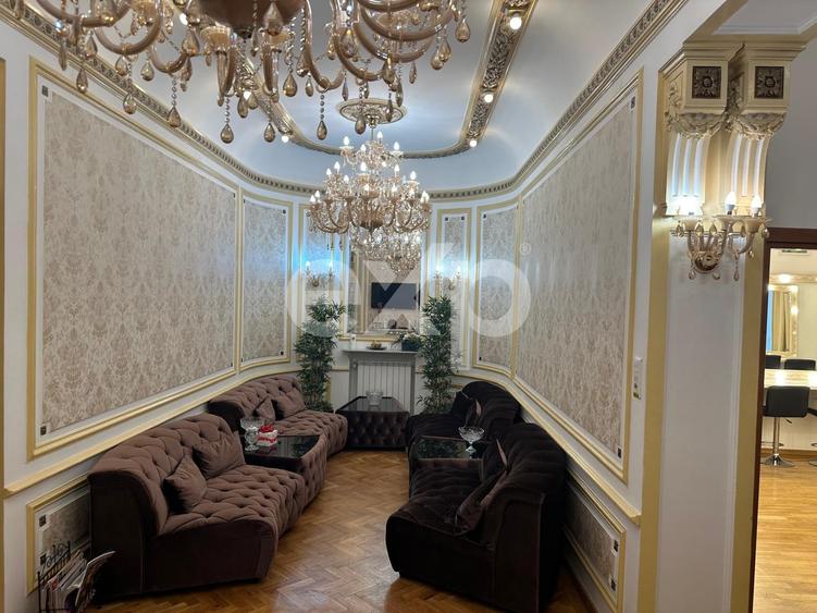 Apartament cu 5 camere decomandat, mobilat în Romană