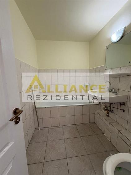 Apartament cu 2 camere semidecomandat, mobilat în Berceni