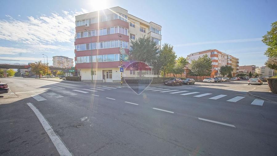 Apartament cu 2 camere decomandat în Gemenii