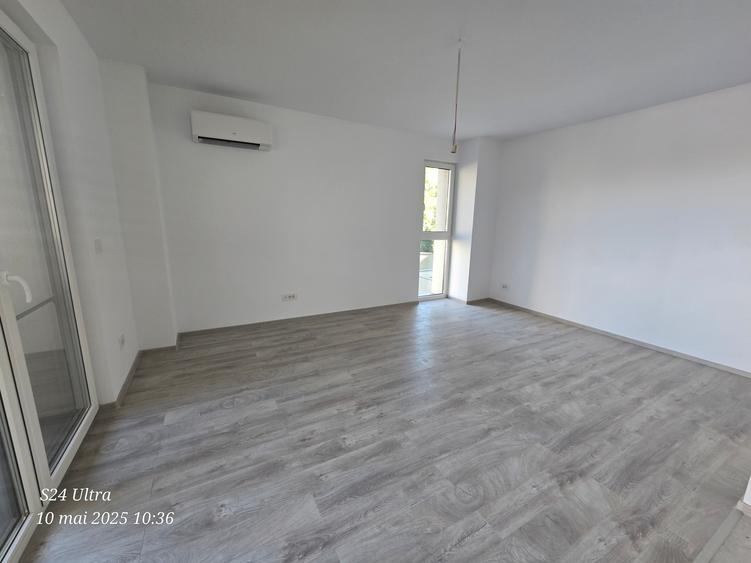 Apartament cu 2 camere decomandat în Aradului