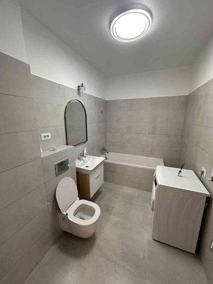 Apartament cu 2 camere semidecomandat în Păcii