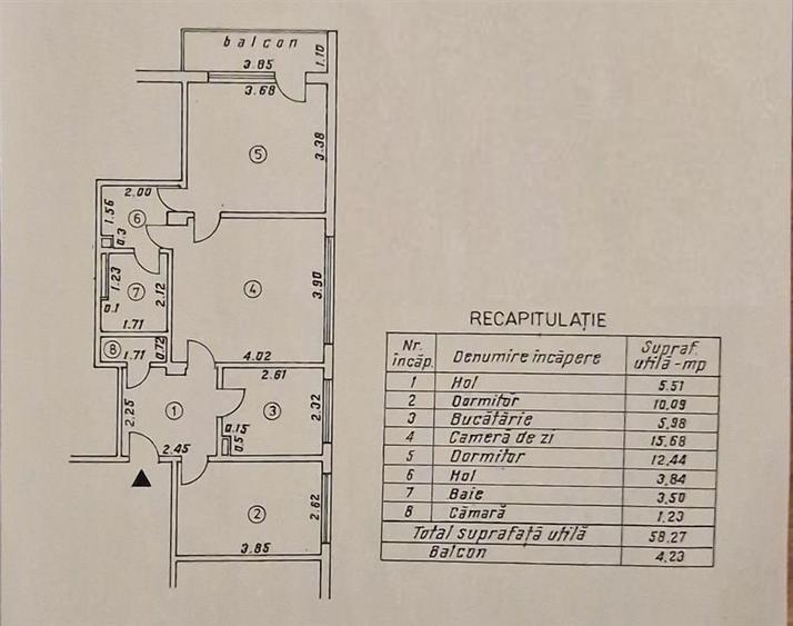 Apartament cu 3 camere semidecomandat în Apollo