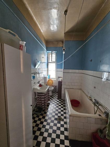 Casă cu 3 camere în Central