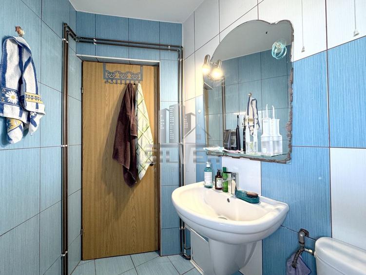 Apartament cu 3 camere semidecomandat, mobilat în Zorilor