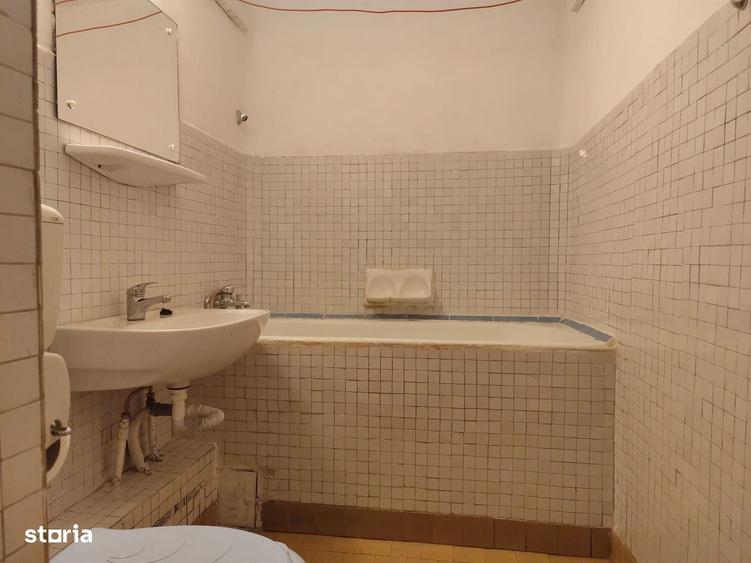 Apartament cu 2 camere decomandat în Iosia