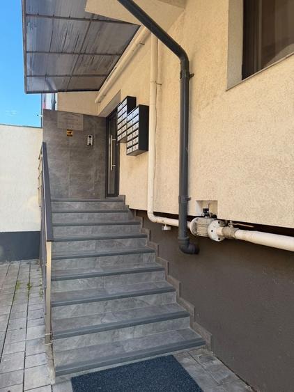 Apartament cu 2 camere decomandat în Giulești