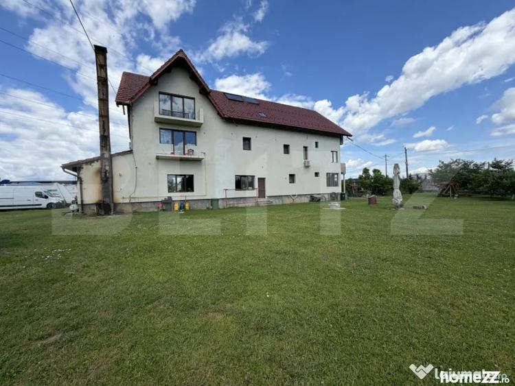 Casă cu 3 camere cu Teren 3000 Mp în Central